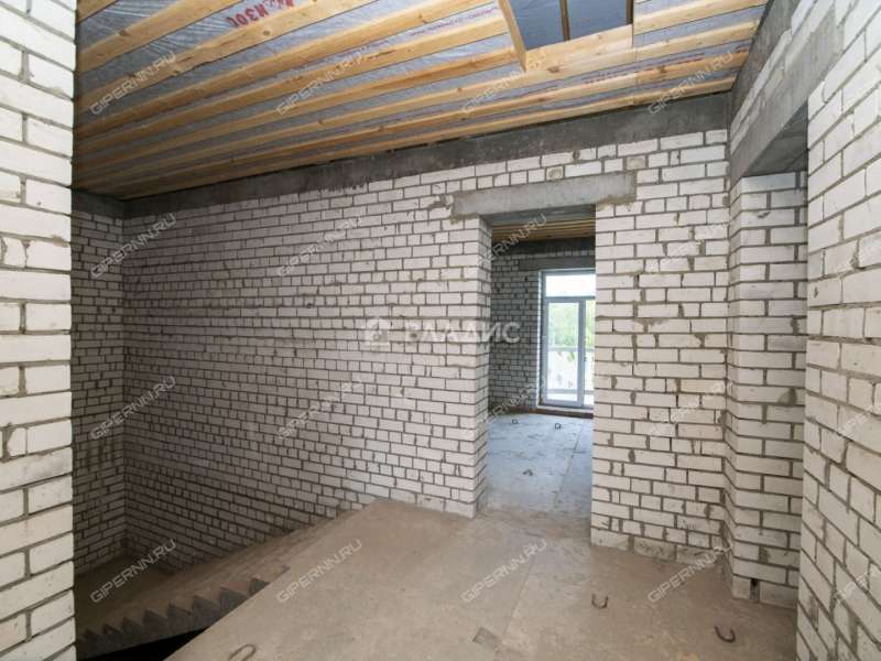 дом на  деревня Утечино