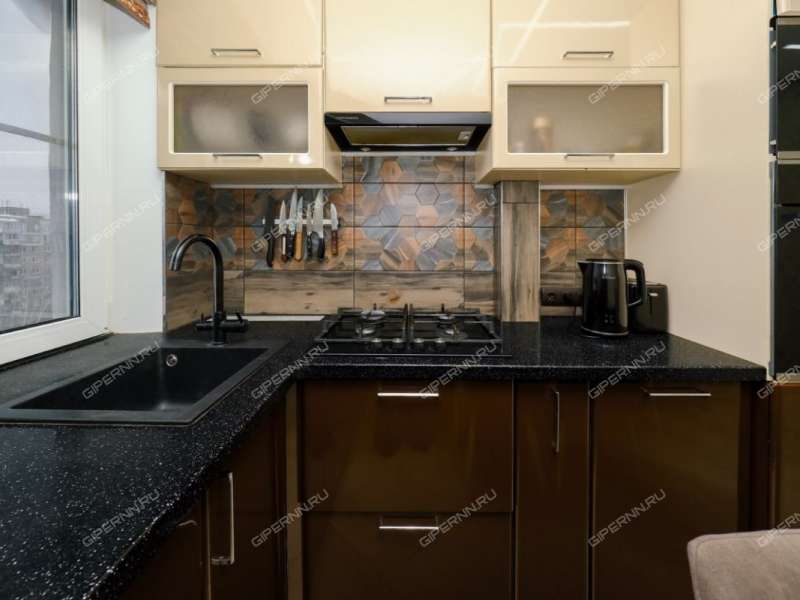 трёхкомнатная квартира на проспекте Бусыгина дом 9