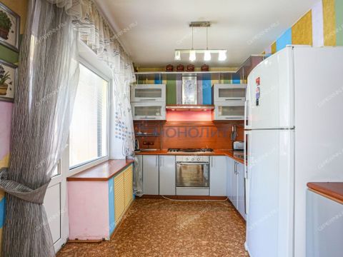 3-komnatnaya-ul-pletnevskaya-d-2 фото