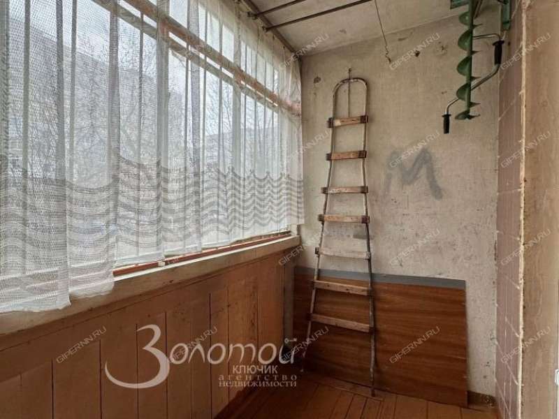 трёхкомнатная квартира на улице Строкина дом 9