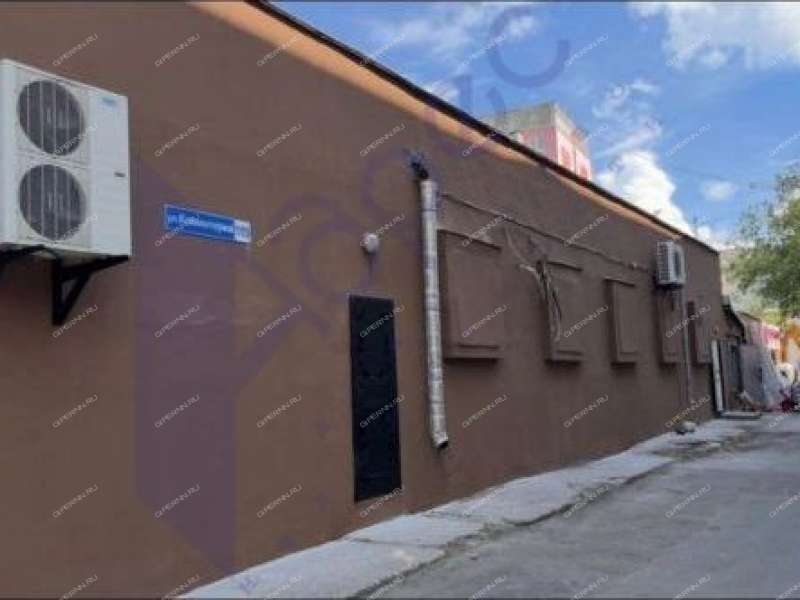 здание под коммерческую недвижимость на улице Коминтерна