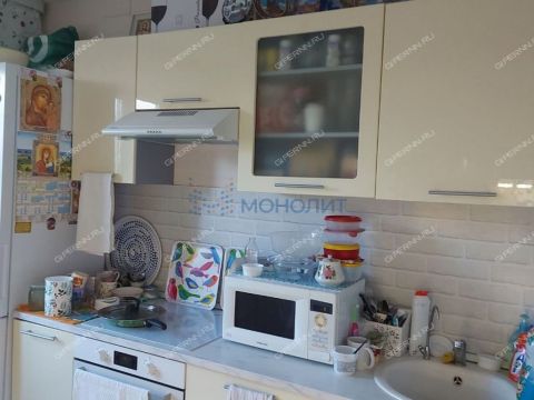 3-komnatnaya-ul-burnakovskaya-d-71-k1 фото