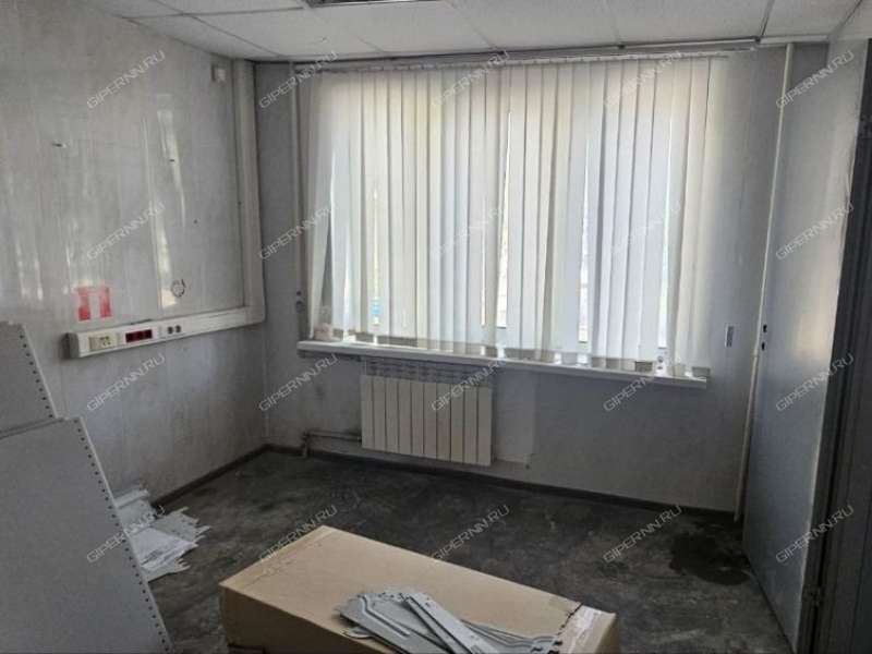 помещение под торговую площадь в 6-м микрорайоне