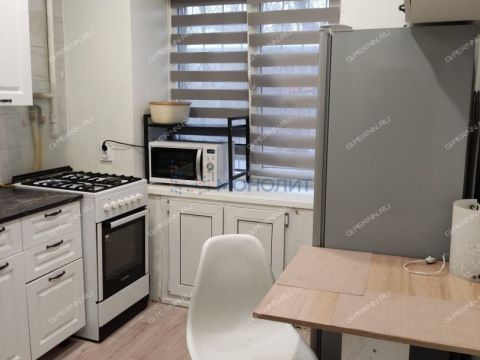 3-komnatnaya-ul-yablonevaya-d-4 фото